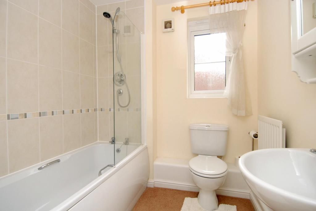 Property photo 3 of 5 Bathroom