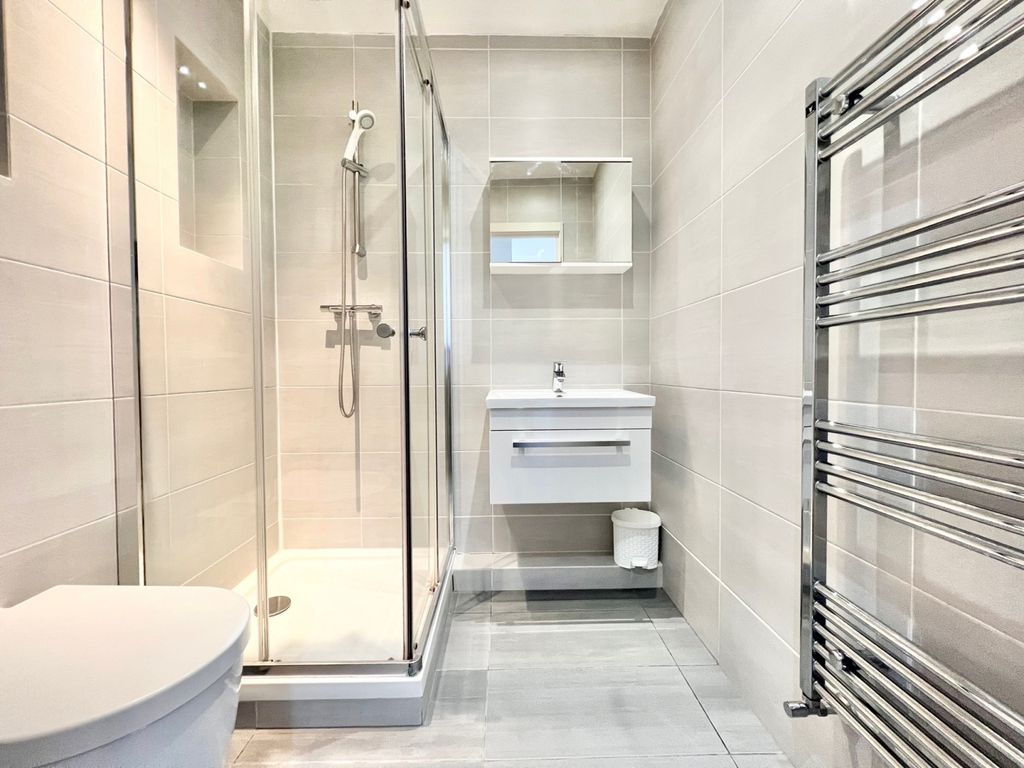 Property photo 3 of 10 Gallery