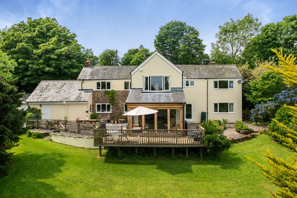 Property photo 1 of 51 1465325 (8)