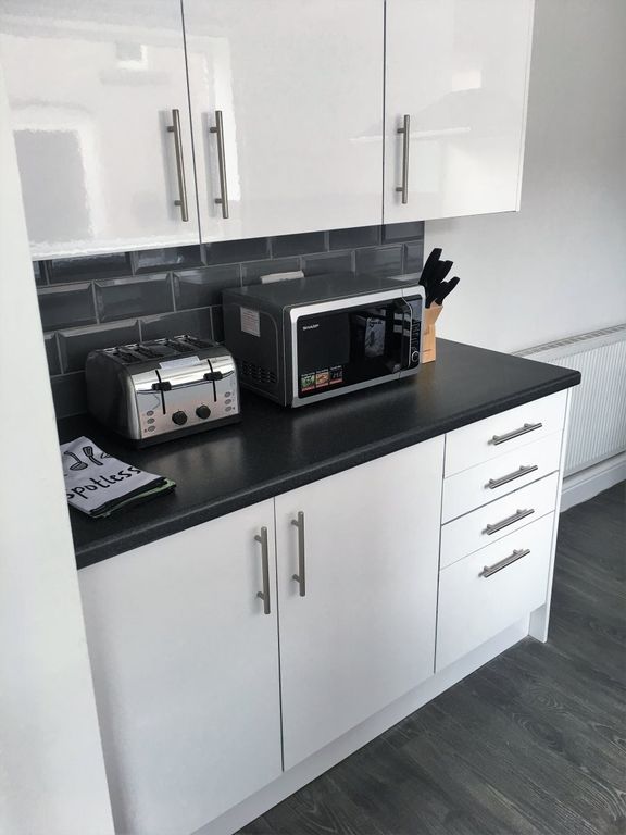 Property photo 2 of 9 Gallery