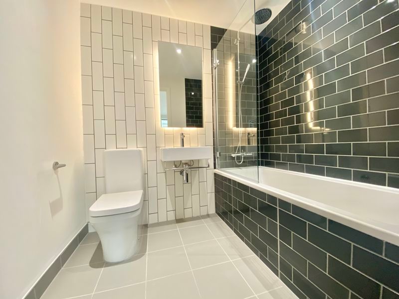 Property photo 3 of 12 Photo 5