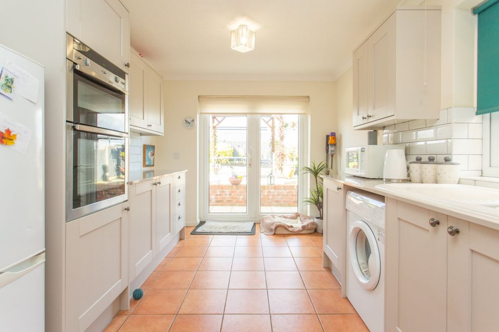 Property photo 3 of 15 Picture 3