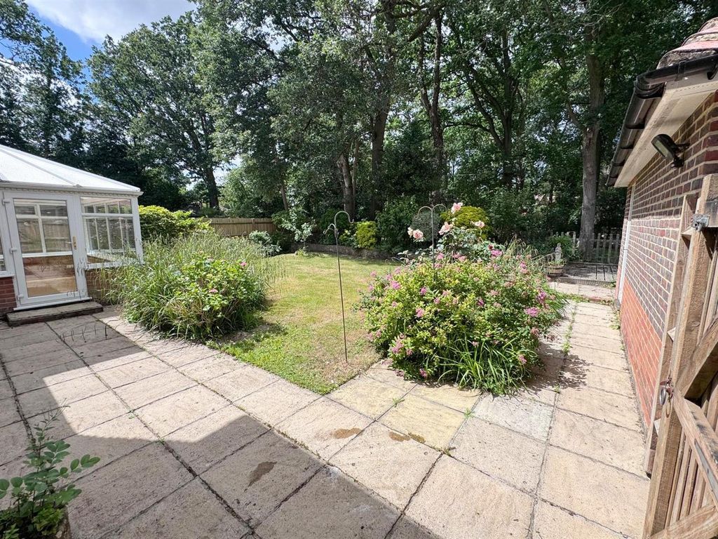 Property photo 3 of 33 Grd 1.Jpg
