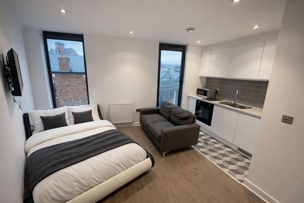 Property photo 1 of 7 F61Bd85F-Cbcd-4E39-90E6-F0A952d398B0.Png