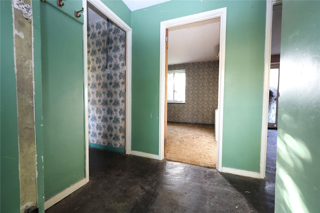 Property photo 3 of 23 Picture No. 25