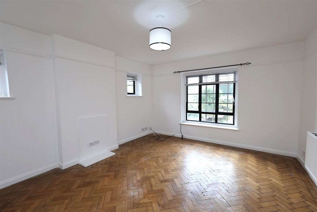 Property photo 1 of 13 Reception Room