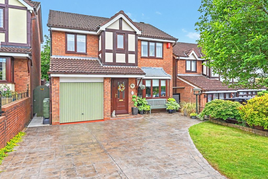 Property photo 2 of 42 External