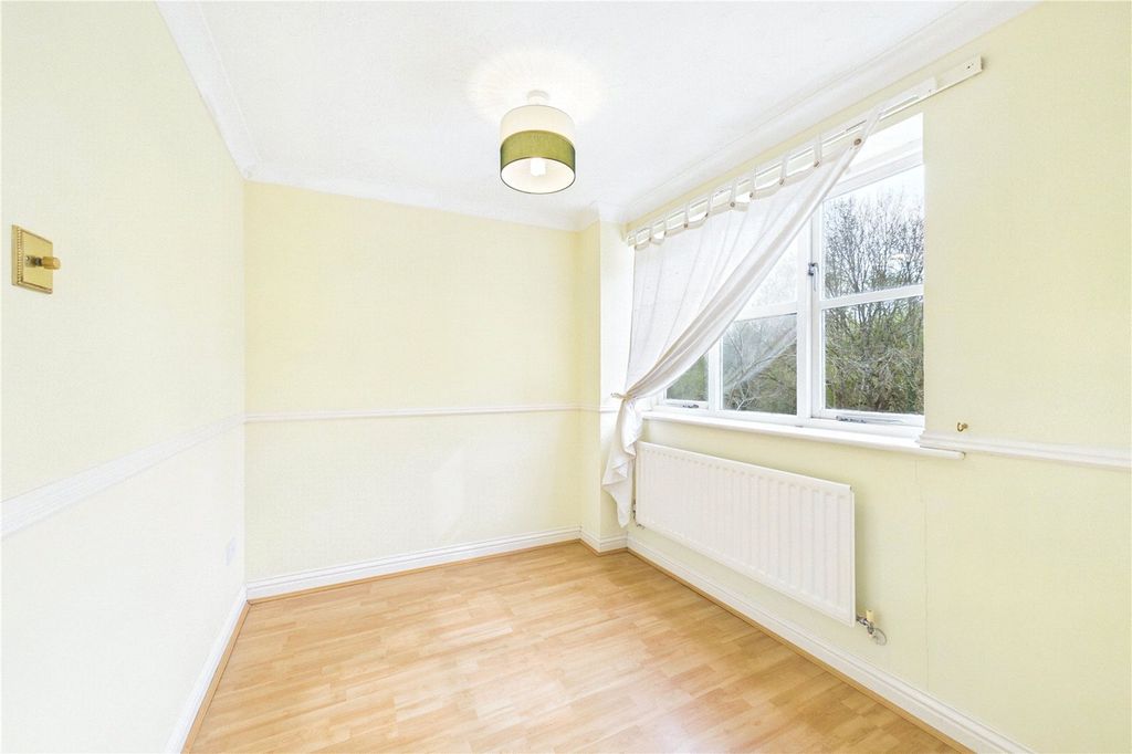 Property photo 3 of 15 Dining Arera