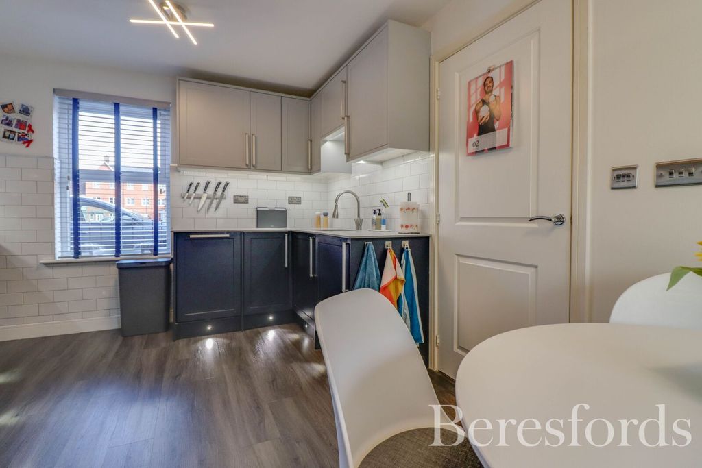 Property photo 3 of 22 Picture 3