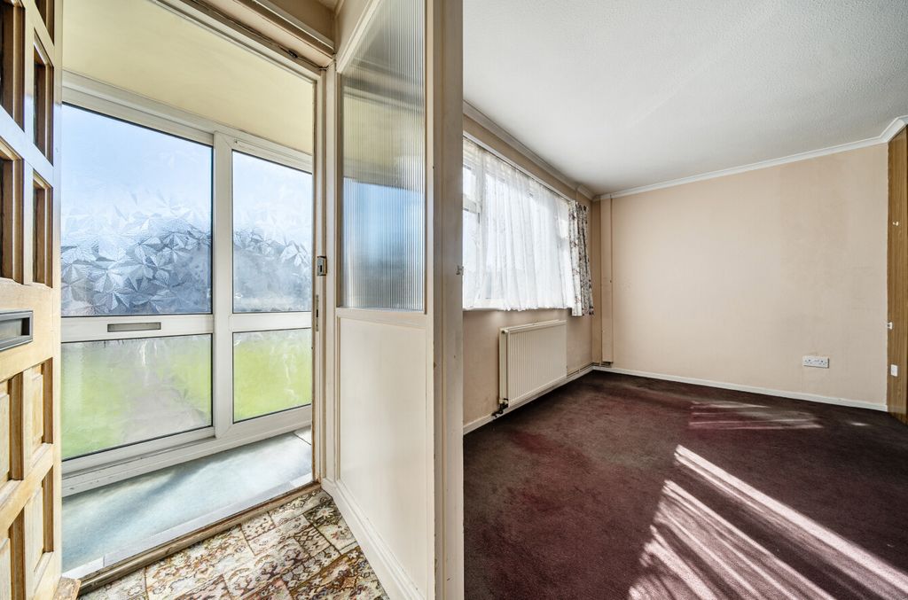 Property photo 2 of 20 Porch