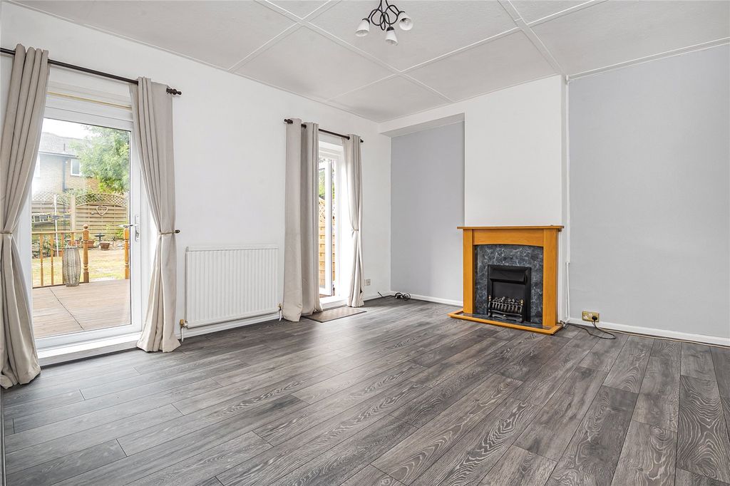 Property photo 3 of 15 Picture No. 06