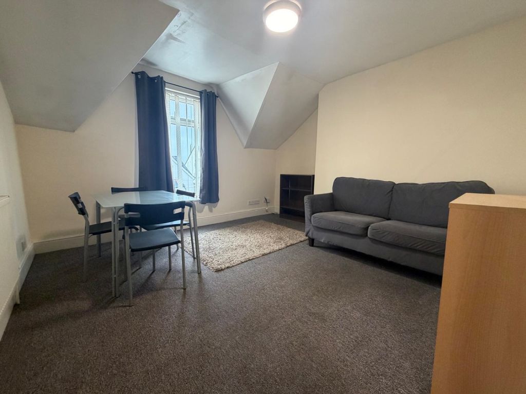 Property photo 1 of 4 d4Ac2884-Bf95-452A-84F6-B6419Dffc278