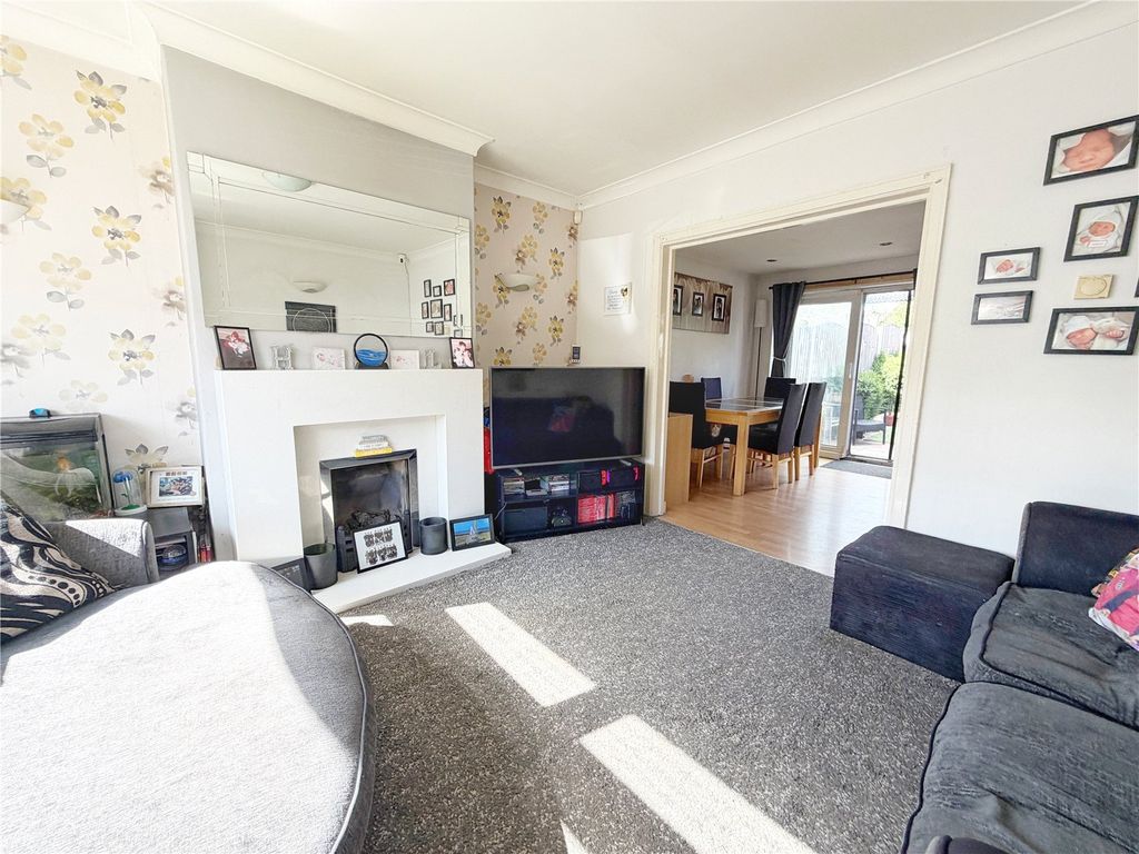 Property photo 3 of 20 Picture No. 04