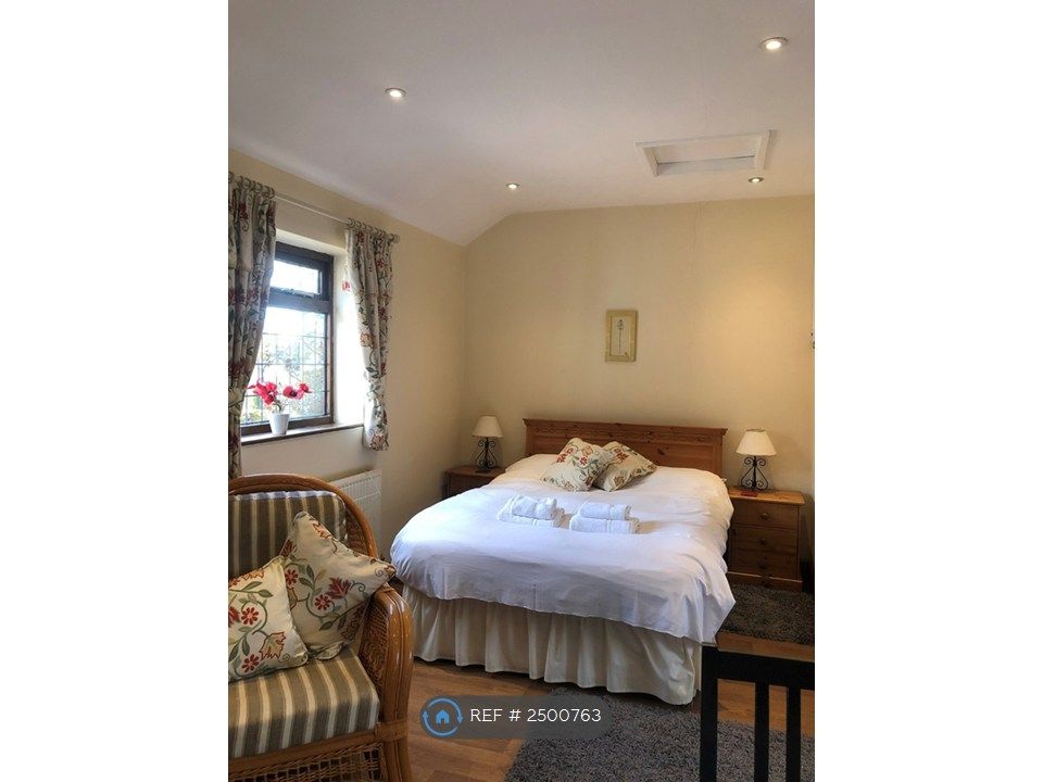 Property photo 1 of 6 Double Bed