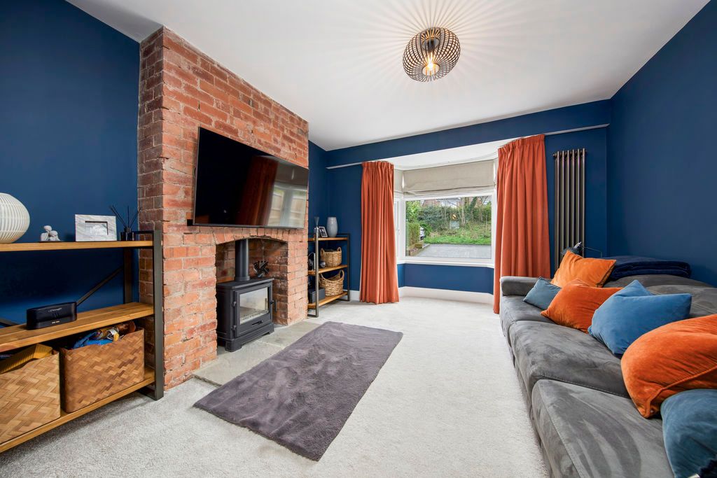 Property photo 3 of 27 Living Room