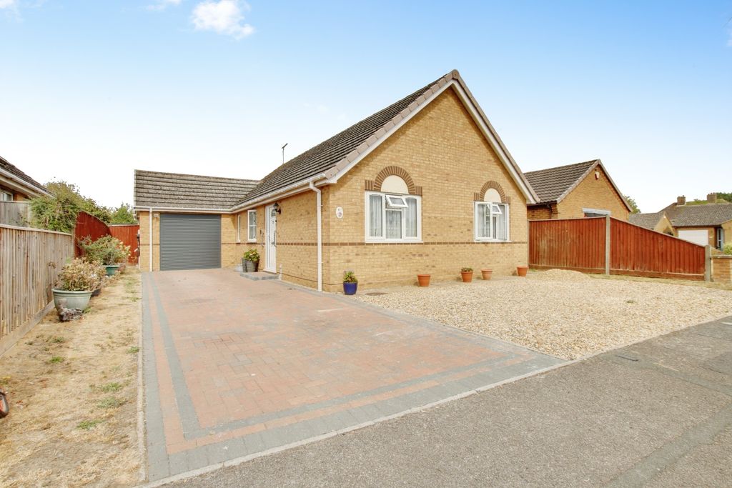 Property photo 1 of 9