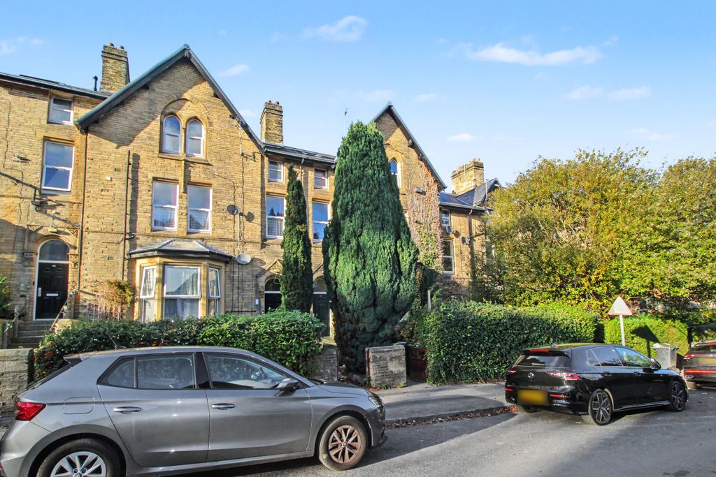 Property photo 1 of 5 Flat 2, 42 St. Pauls Road,  Manningham, Bradford Bd8 7Lp