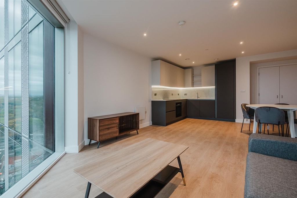 Property photo 2 of 20 P2044343.Jpg