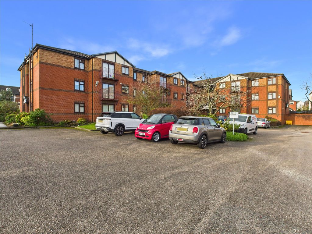 Property photo 1 of 9 Picture No. 10