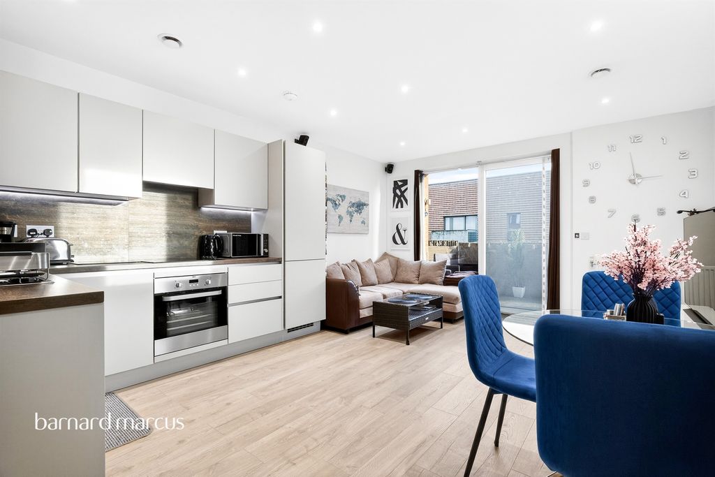 Property photo 3 of 16