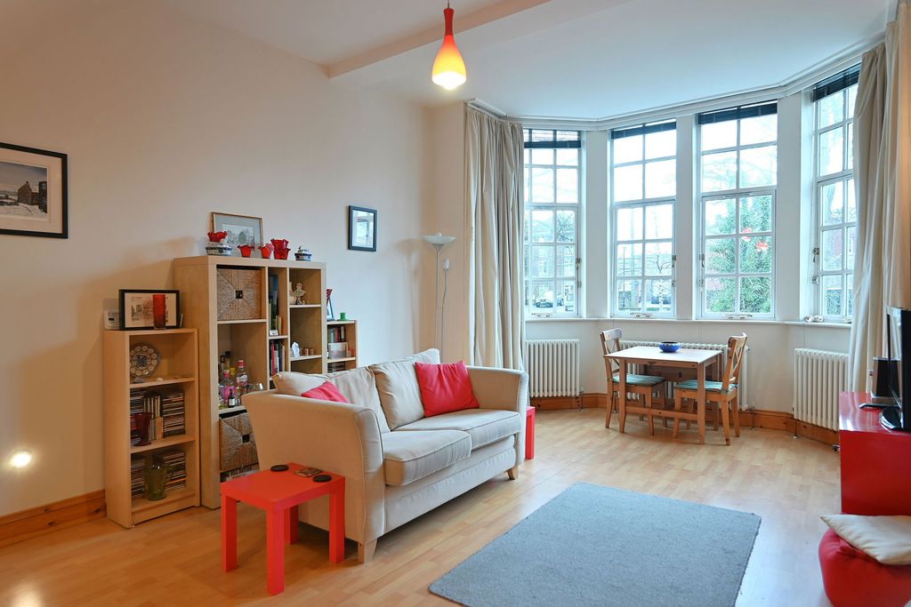 Property photo 2 of 24