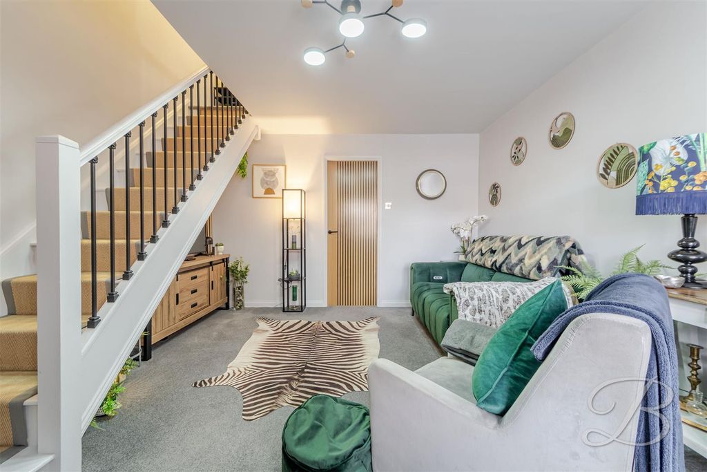 Property photo 3 of 19 Ccltd-7.Jpg