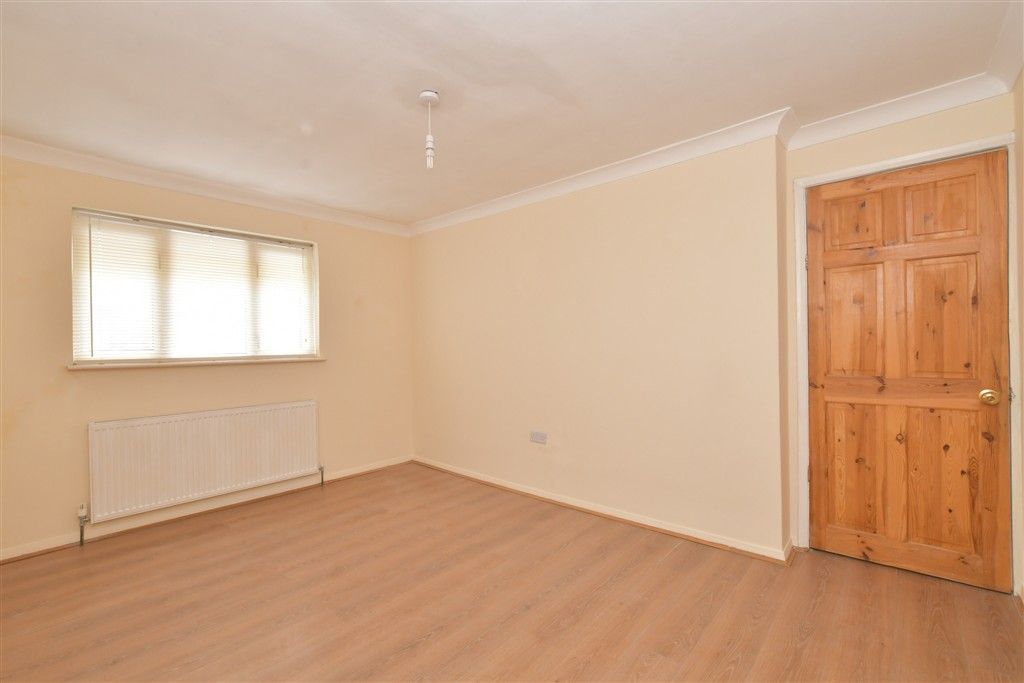 Property photo 3 of 7 Bedroom 1