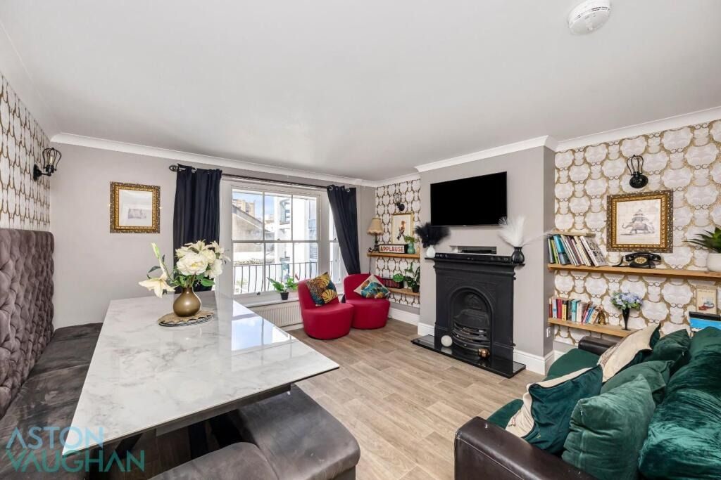 Property photo 2 of 22 4520631