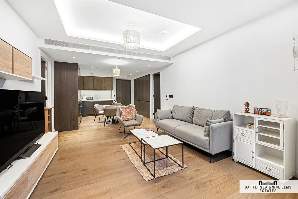 Property photo 2 of 38