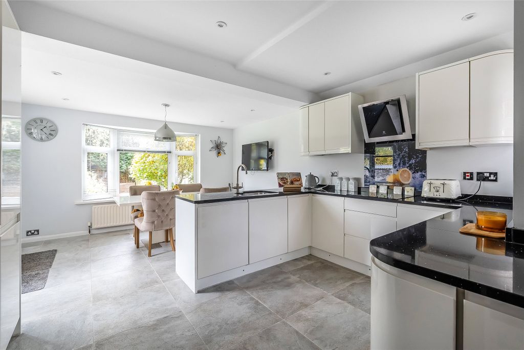 Property photo 3 of 15 Picture No. 05