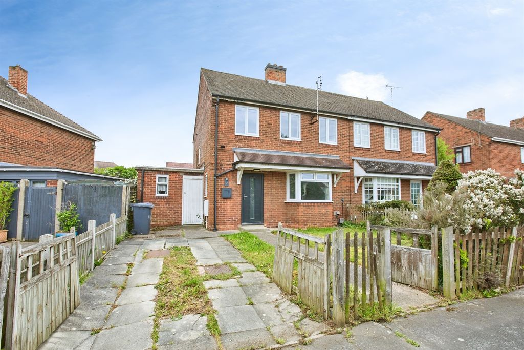 Property photo 2 of 17