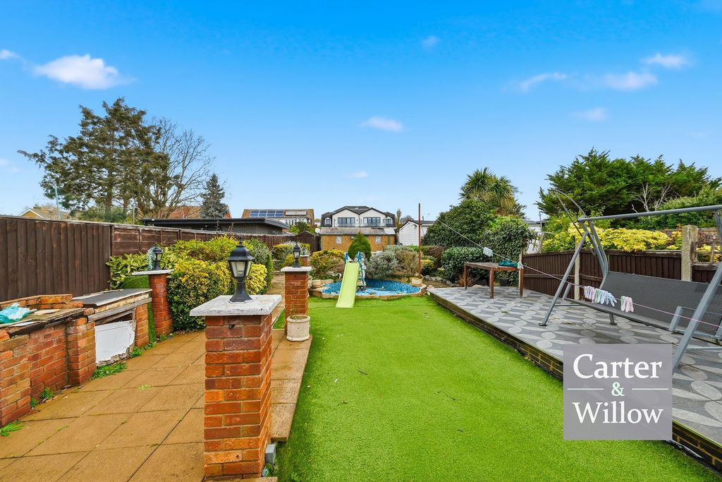 Property photo 3 of 14