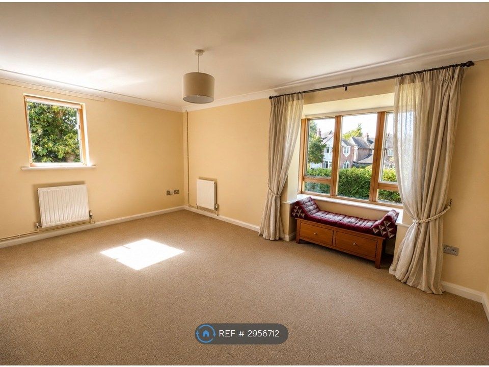 Property photo 2 of 3