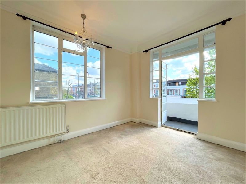 Property photo 2 of 13 Photo 12