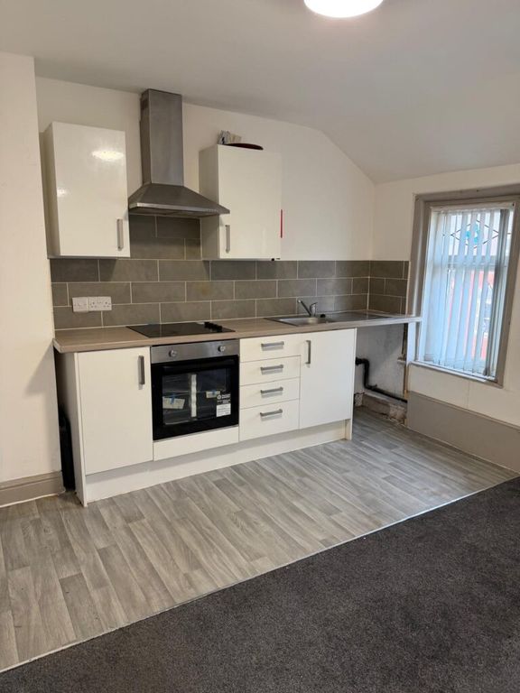 Property photo 1 of 3