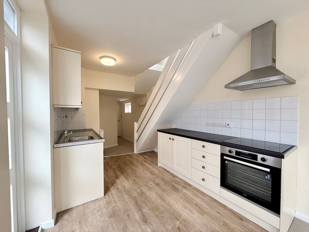 Property photo 2 of 10 Img1004