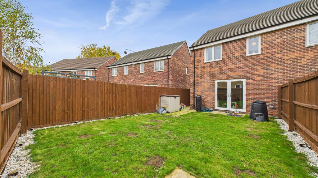 Property photo 3 of 11