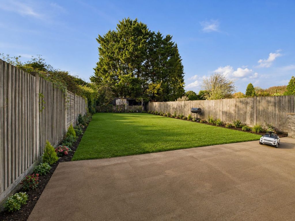 Property photo 2 of 7