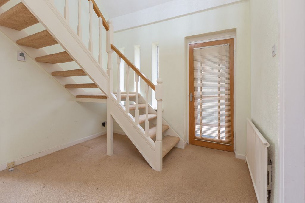 Property photo 3 of 24