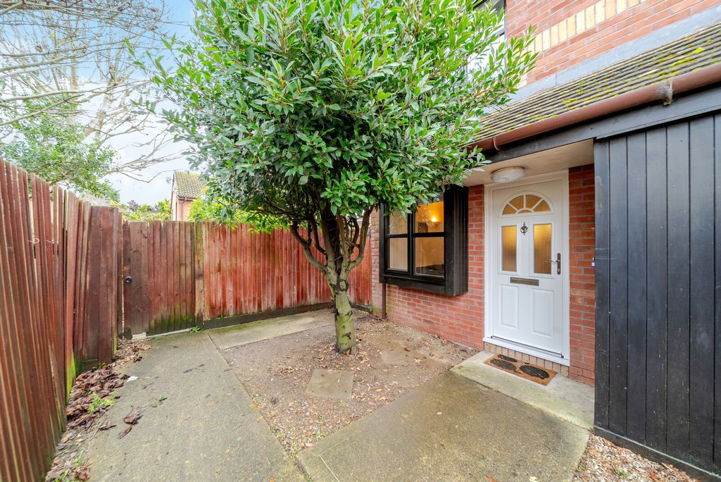 Property photo 1 of 13 Front