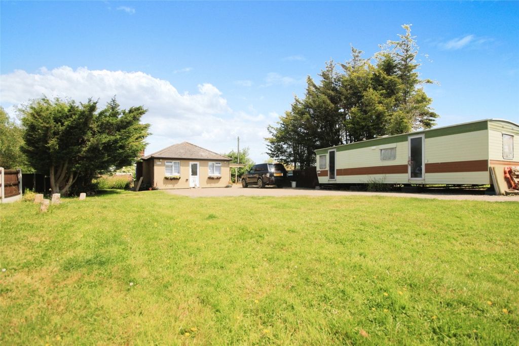 Property photo 1 of 21 Grounds