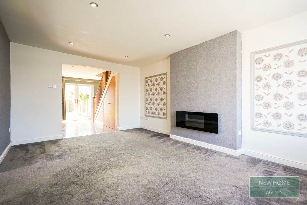 Property photo 3 of 19 Photo 8