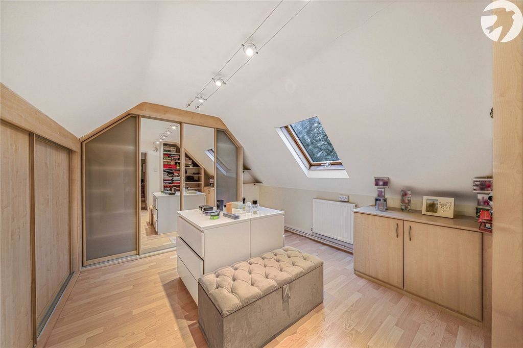 Additional image 10 of 4 bed detached house for saleChurch Walk, Wilmington, Kent DA2