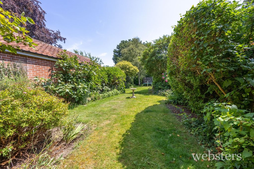 Property photo 3 of 29