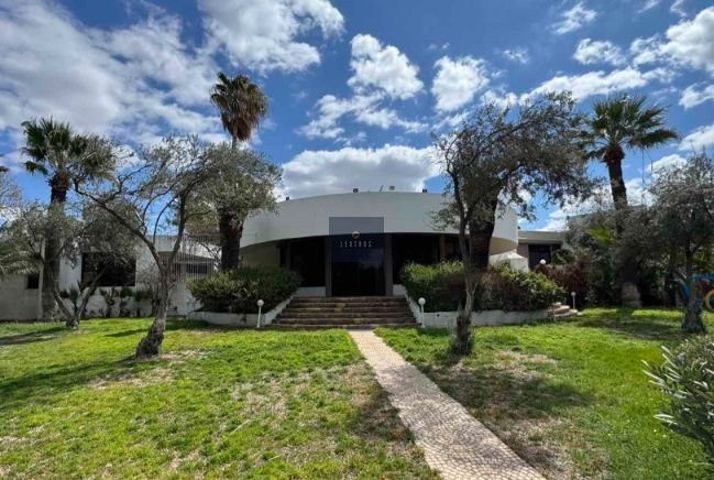 Property photo 1 of 6