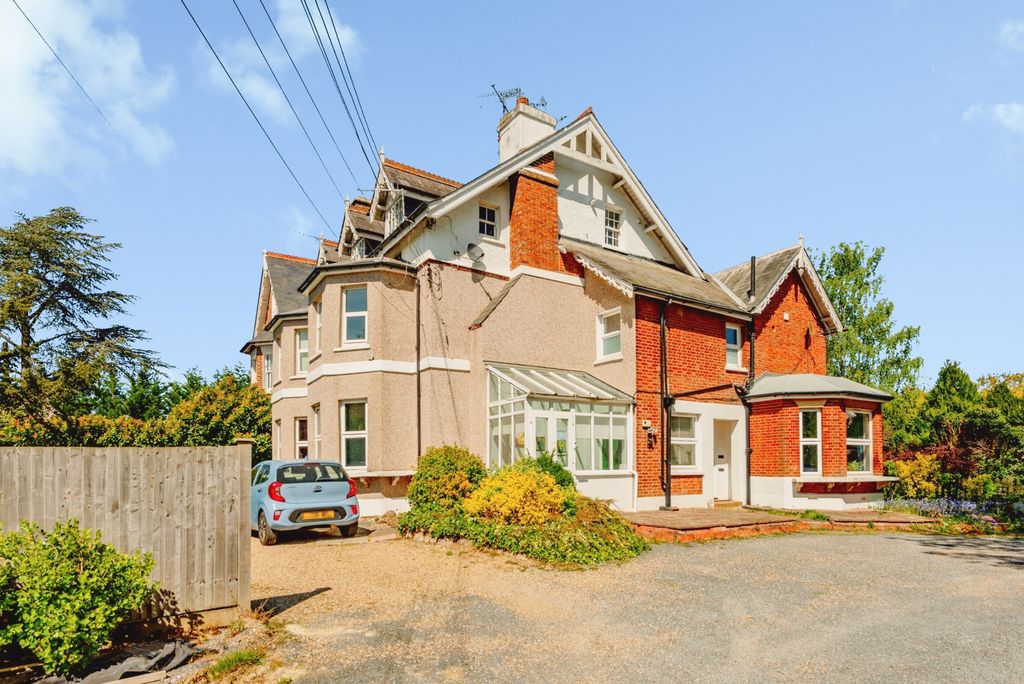 Property photo 1 of 20