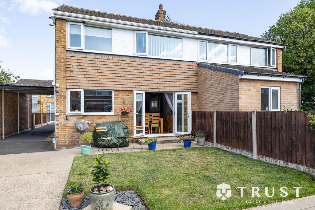 Property photo 2 of 24