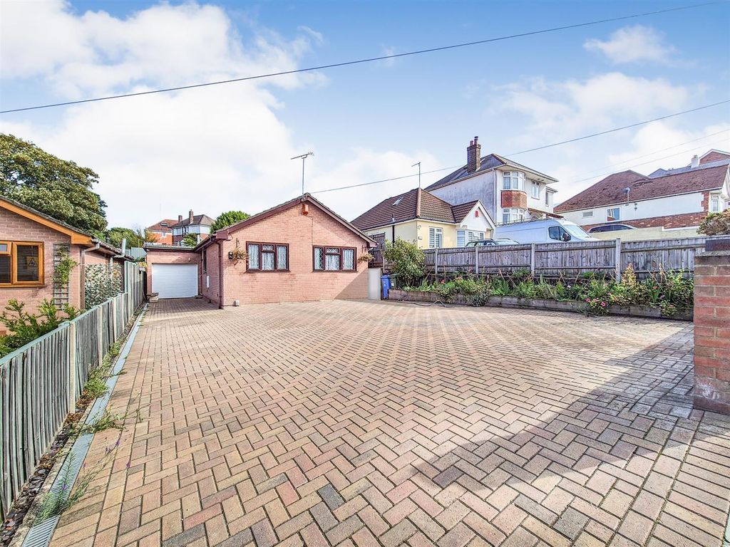 Property photo 1 of 15 116Vicfrnew1.Jpg