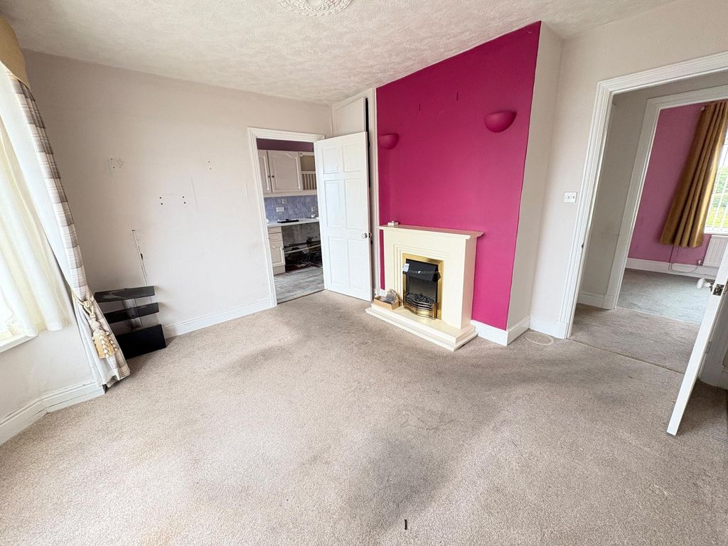 Property photo 3 of 11 Not Specified