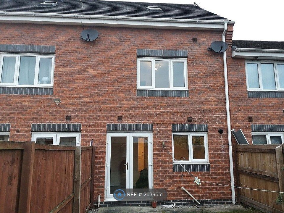 Property photo 3 of 10 Rear View